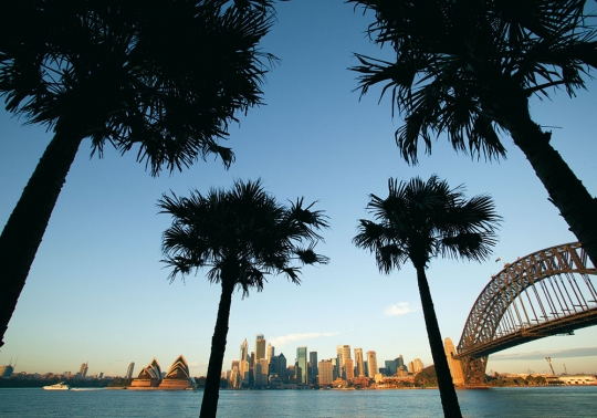 Sydney-Harbour-City-skyline